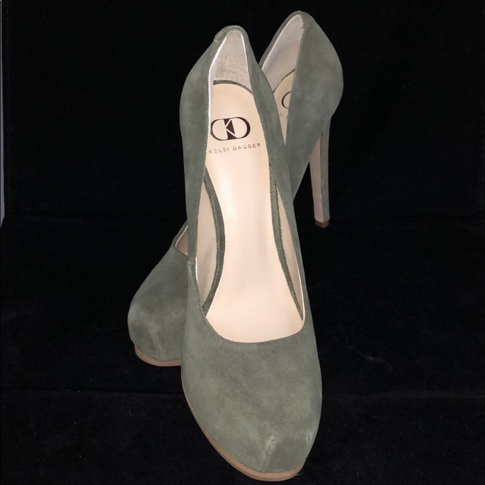 Kelsi Dagger “LINZY” Heels